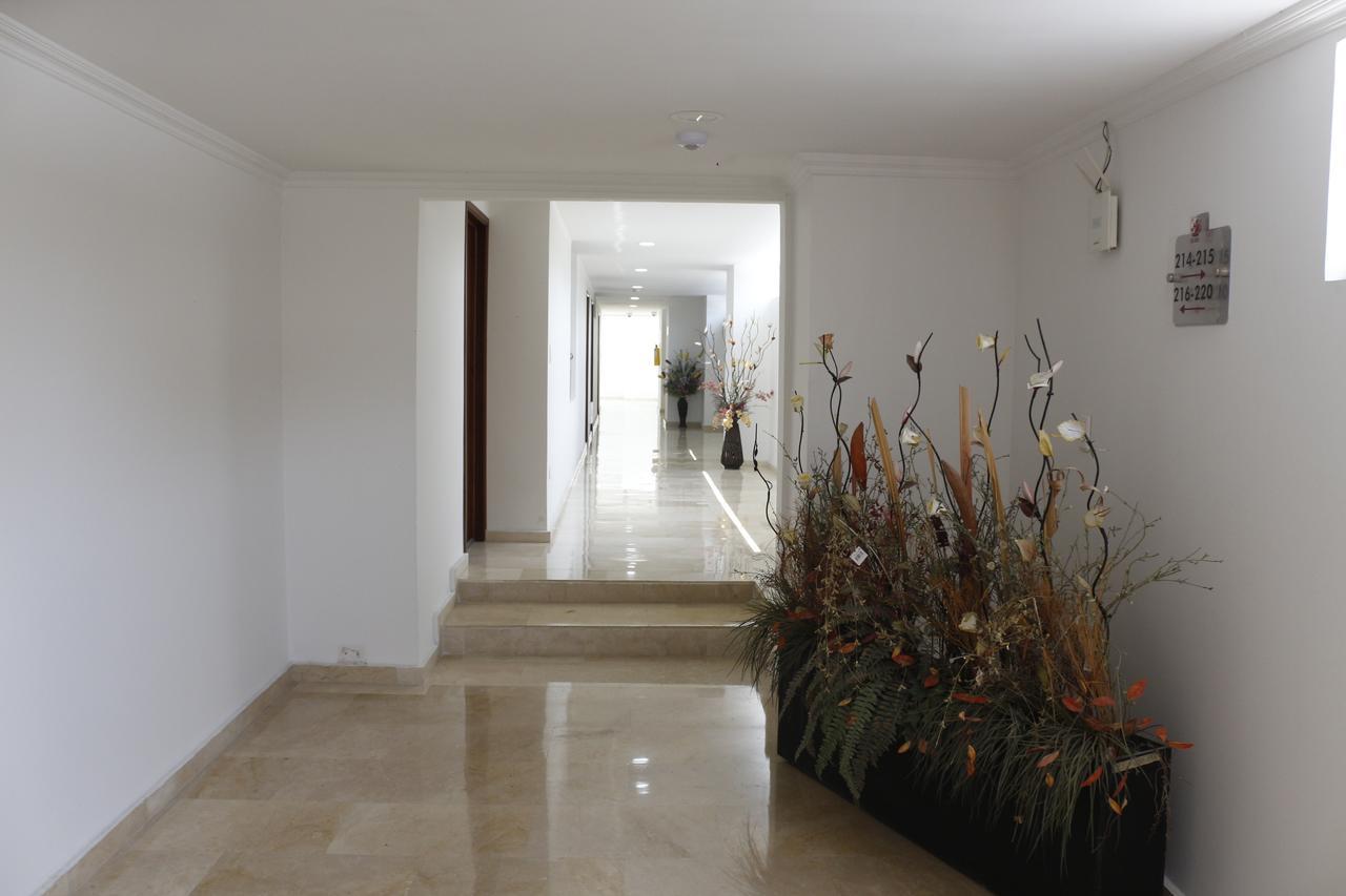 Hotel Bachue บารังกาแบร์เมฮา ภายนอก รูปภาพ